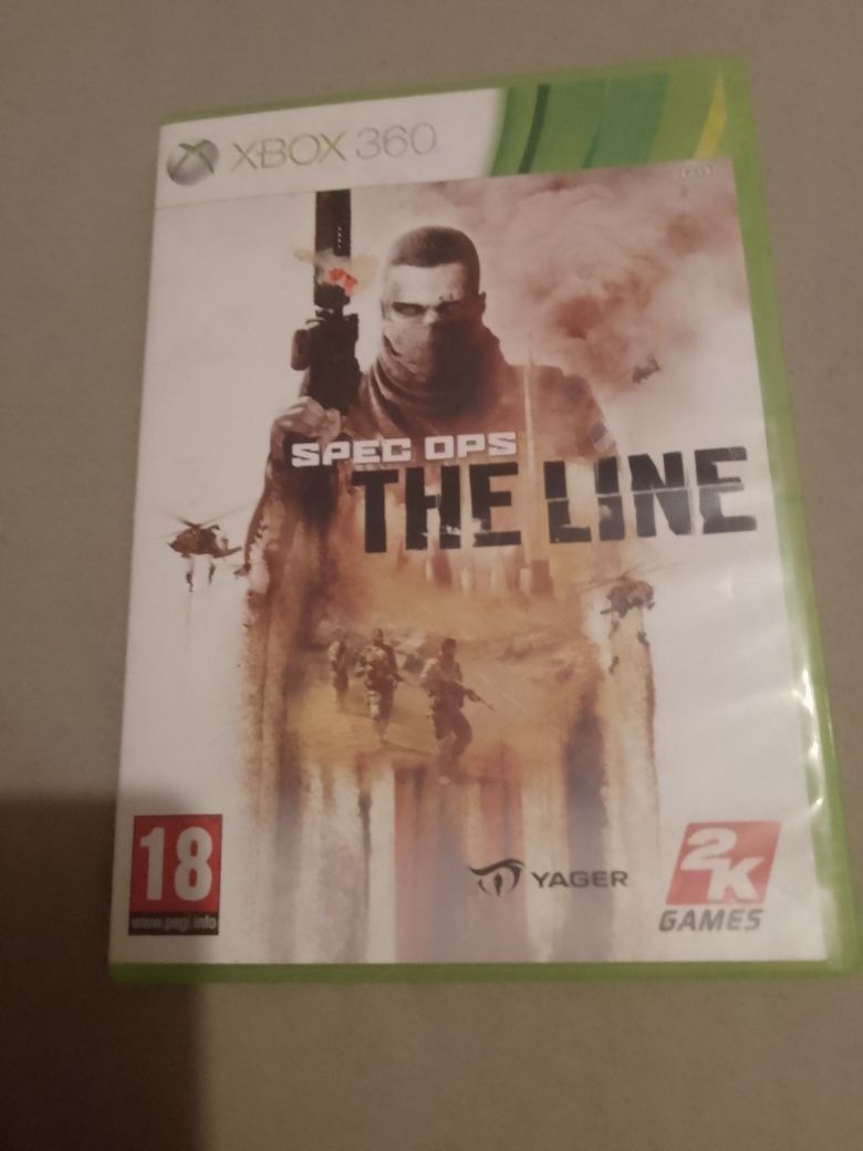 Xbox 360 cu 2 manete și 15 jocuri