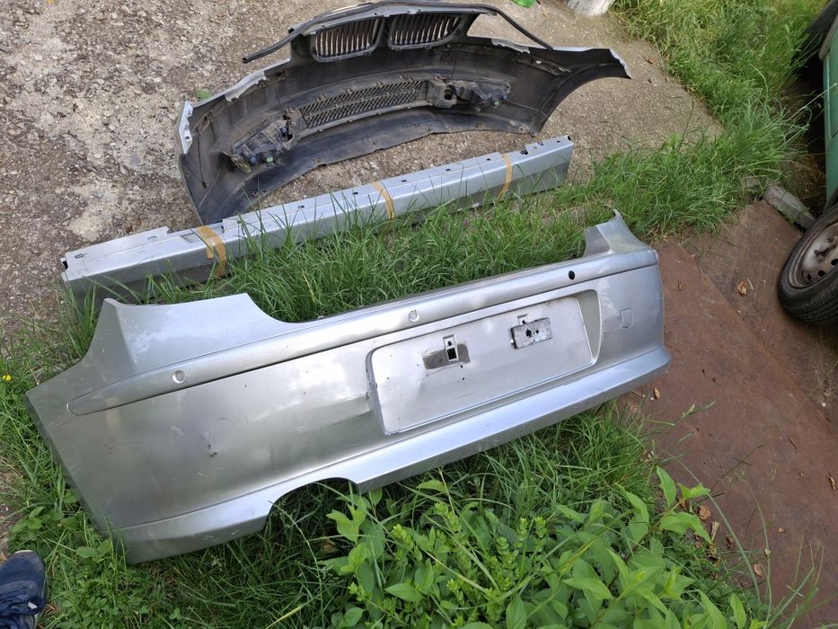 Брони и прагове от BMW E87