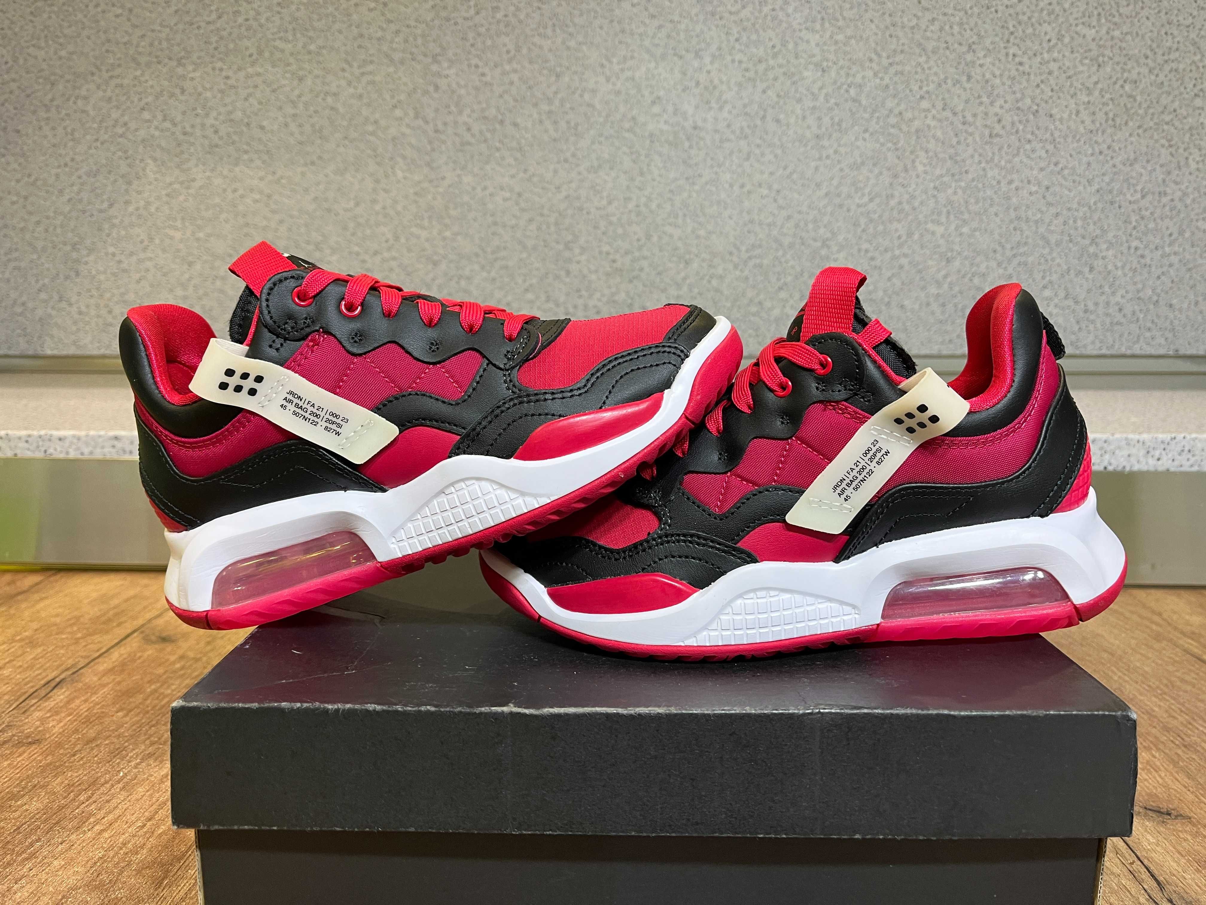 ОРИГИНАЛНИ *** Nike Air Jordan MA2 / Very Berry