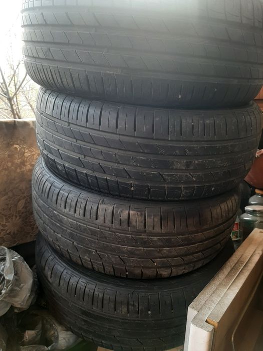 Шины б.у.в отличном состоянии