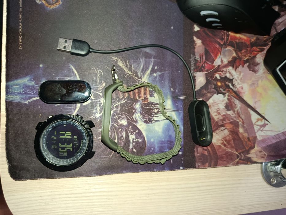 Продам комплект часов