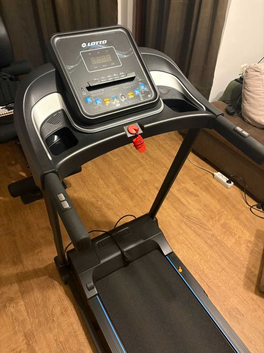 Smart Бягаща пътека Lotto AGILE Bluetooth, 10 км/ч, 1.5 HP, 15% наклон