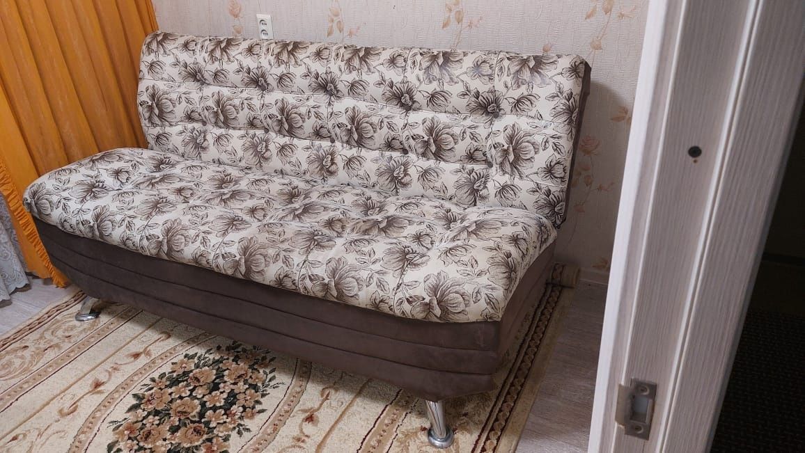 Продам диван и 2 кресла
