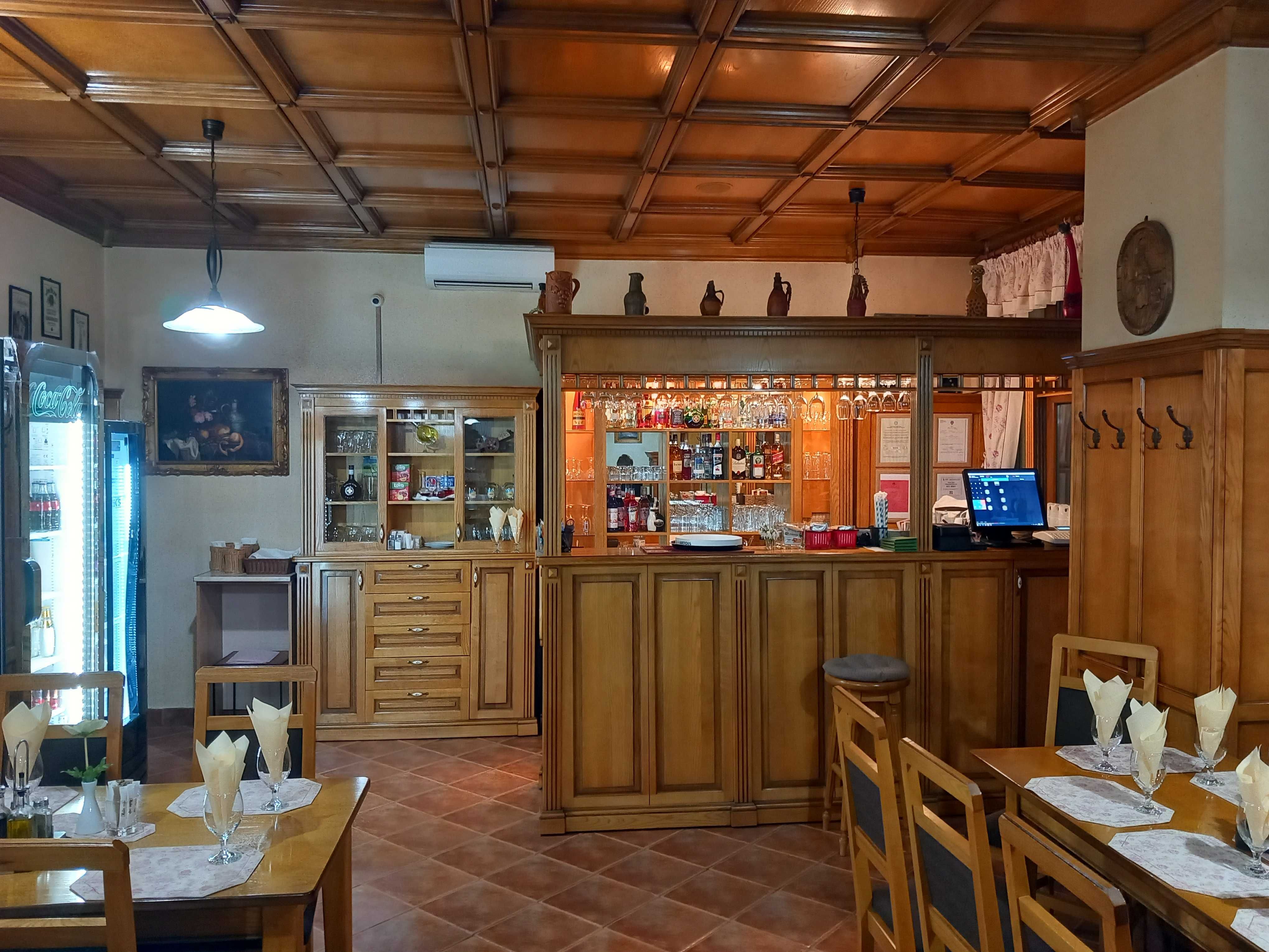 Vindem imobil restaurant