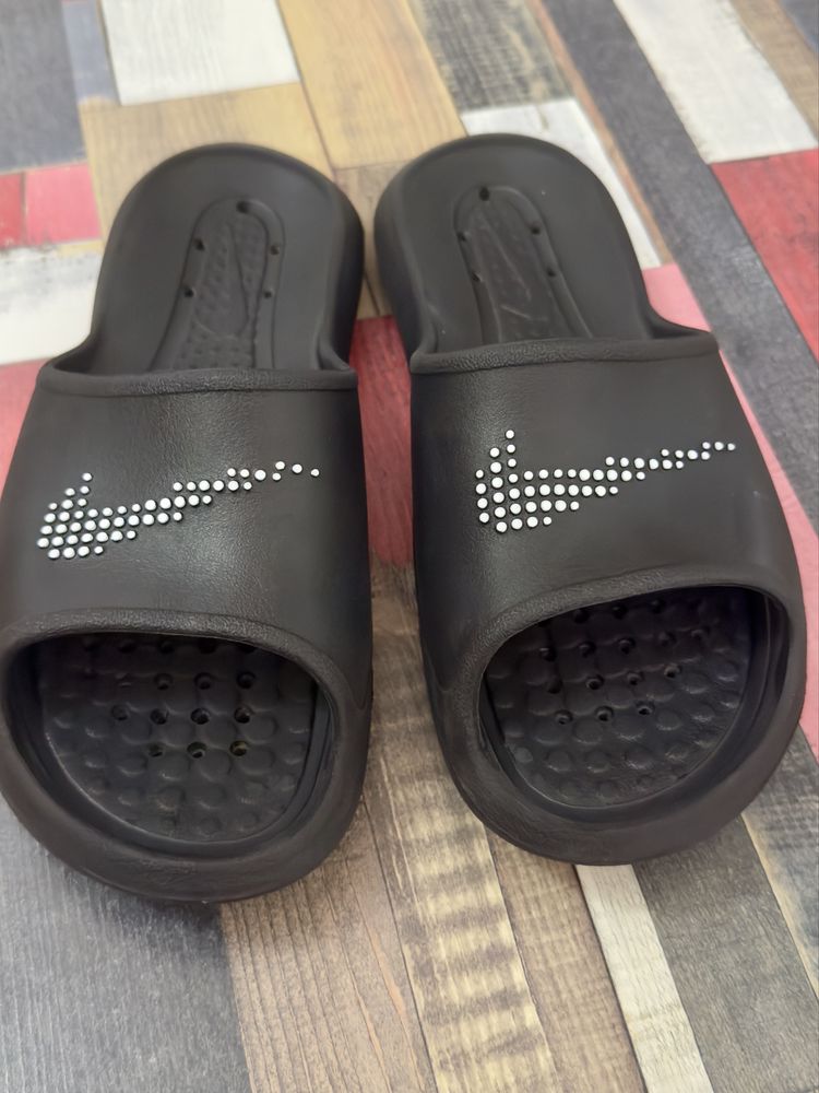 Nike Victori One