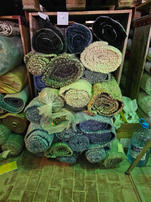 COVOR DIN LANA 140x200cm de lux, nou, Elvetia