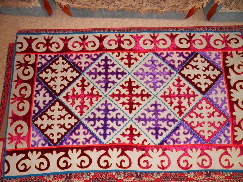 Продаю национальные ковры ручной работы прошлого века