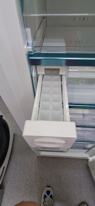 Congelator Bosch XXL 365l A+++ serian6 import GERMANIA Garanție Ms95