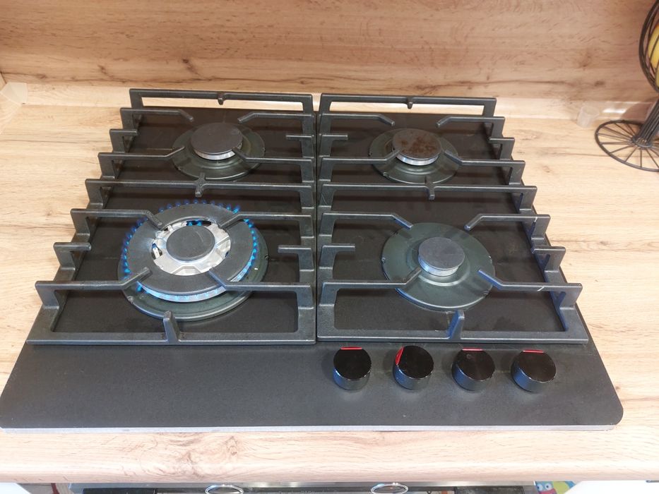 Продам газовую поверхность, ханса