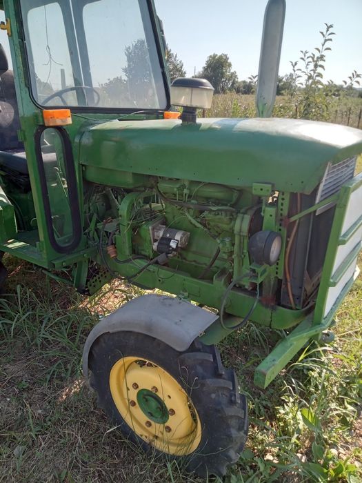 Vând tractor John Deear