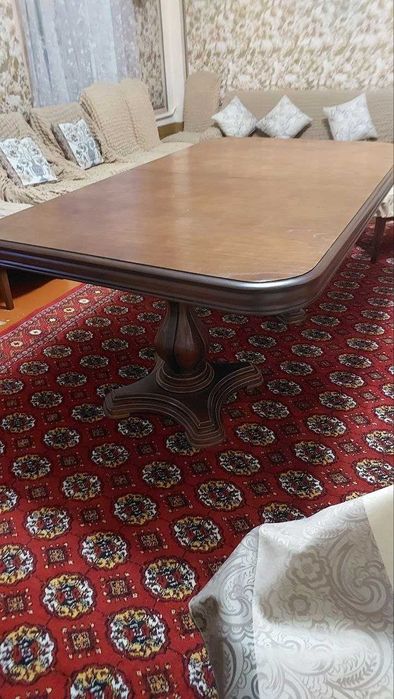 Stol va 12ta stullar