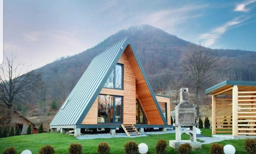 Vand case din lemn tip A oferta