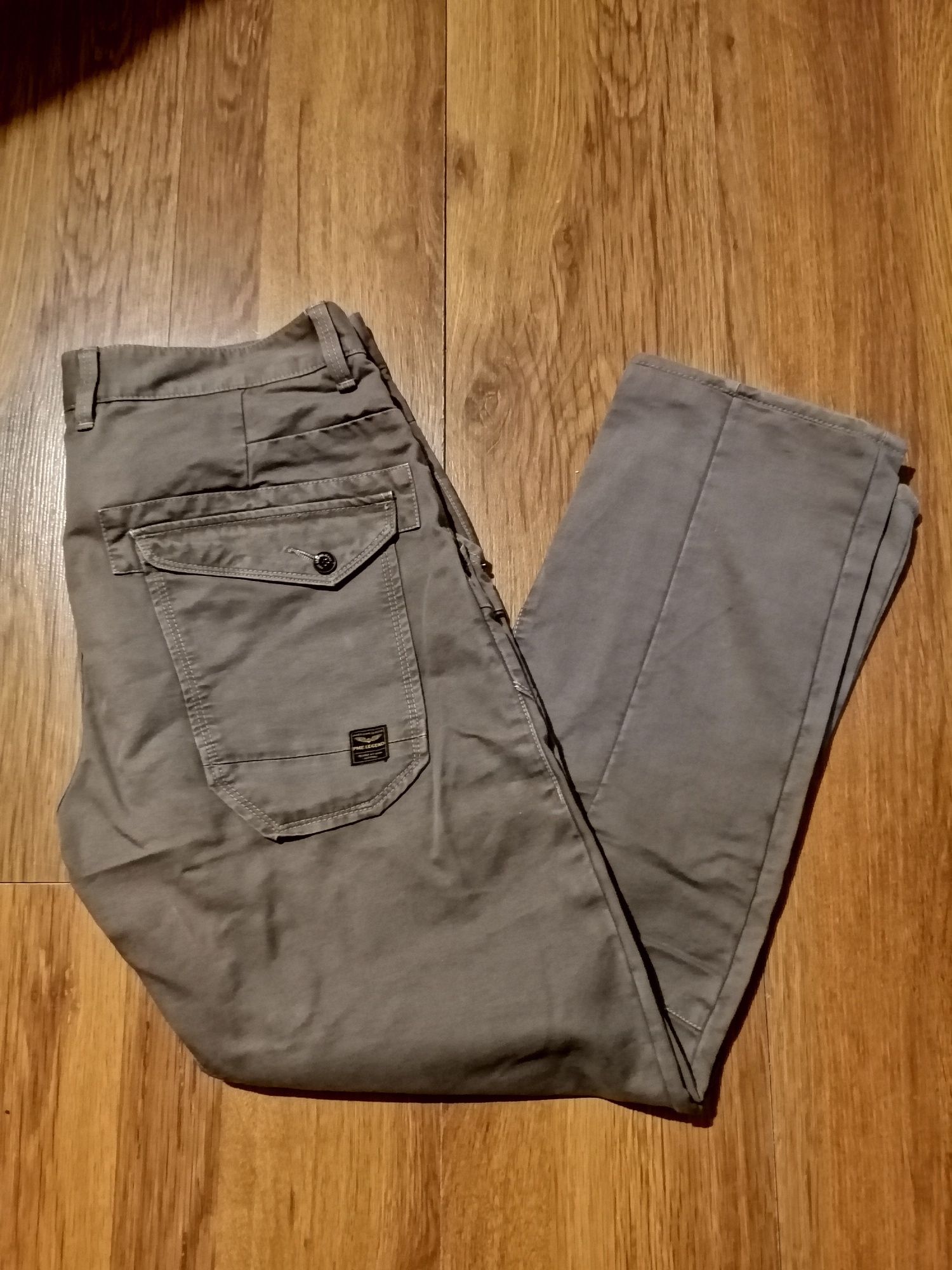 Pantaloni barbați(nike, adidas, carhartt, evisu, stussy)