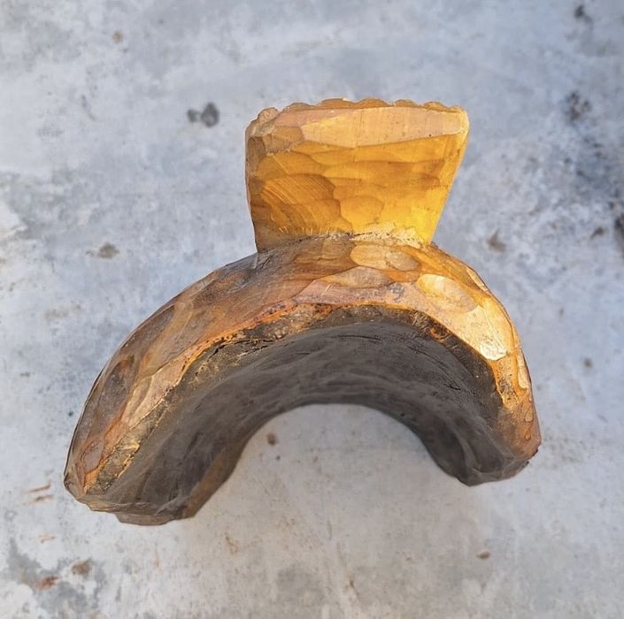 Bust sculptat din lemn de fag sau tei, portret Vlad Țepeș