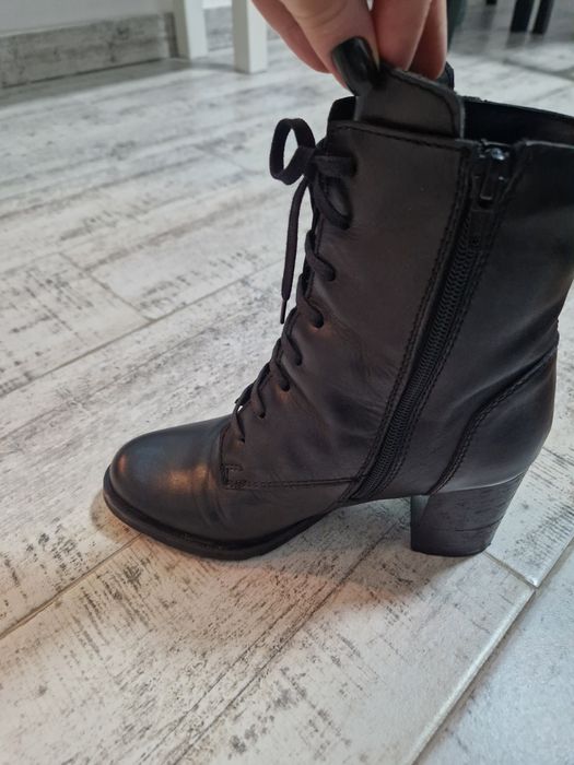 Ghetute Flavia Passini, piele naturala, 36