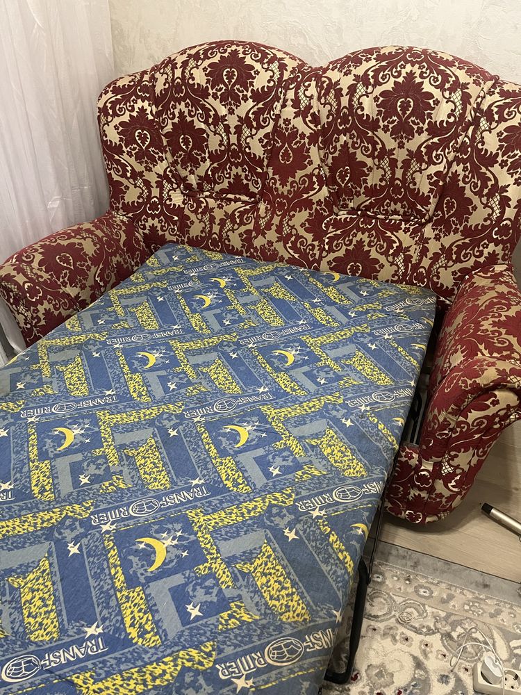 Продам диван-кровать б/у , в отличном состоянии