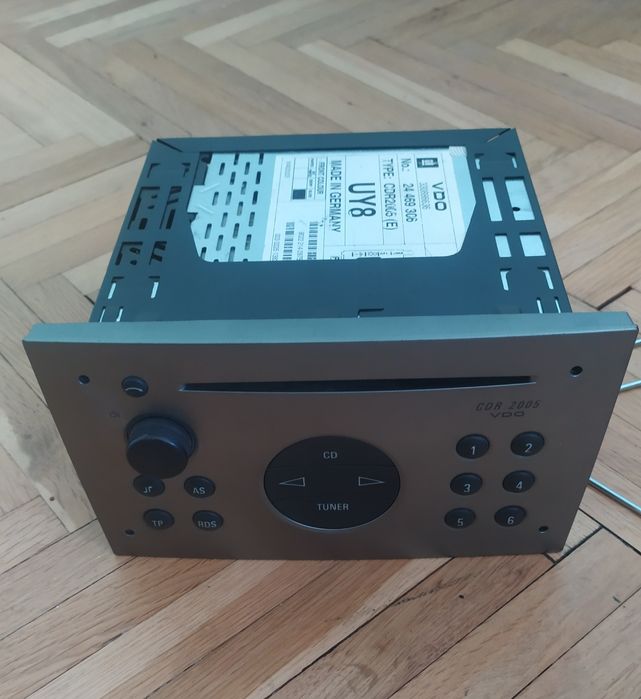 Оригинално CD  радио за Опел - CDR 2005 VDO.