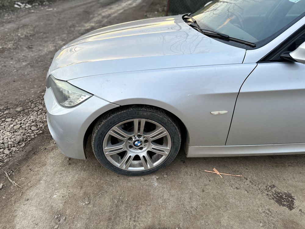 Aripa stanga bmw e90 e91 aripa dreapta bmw e90 e91