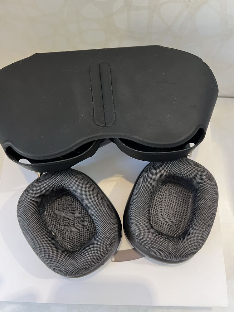 AirPods Max - безжични слушалки