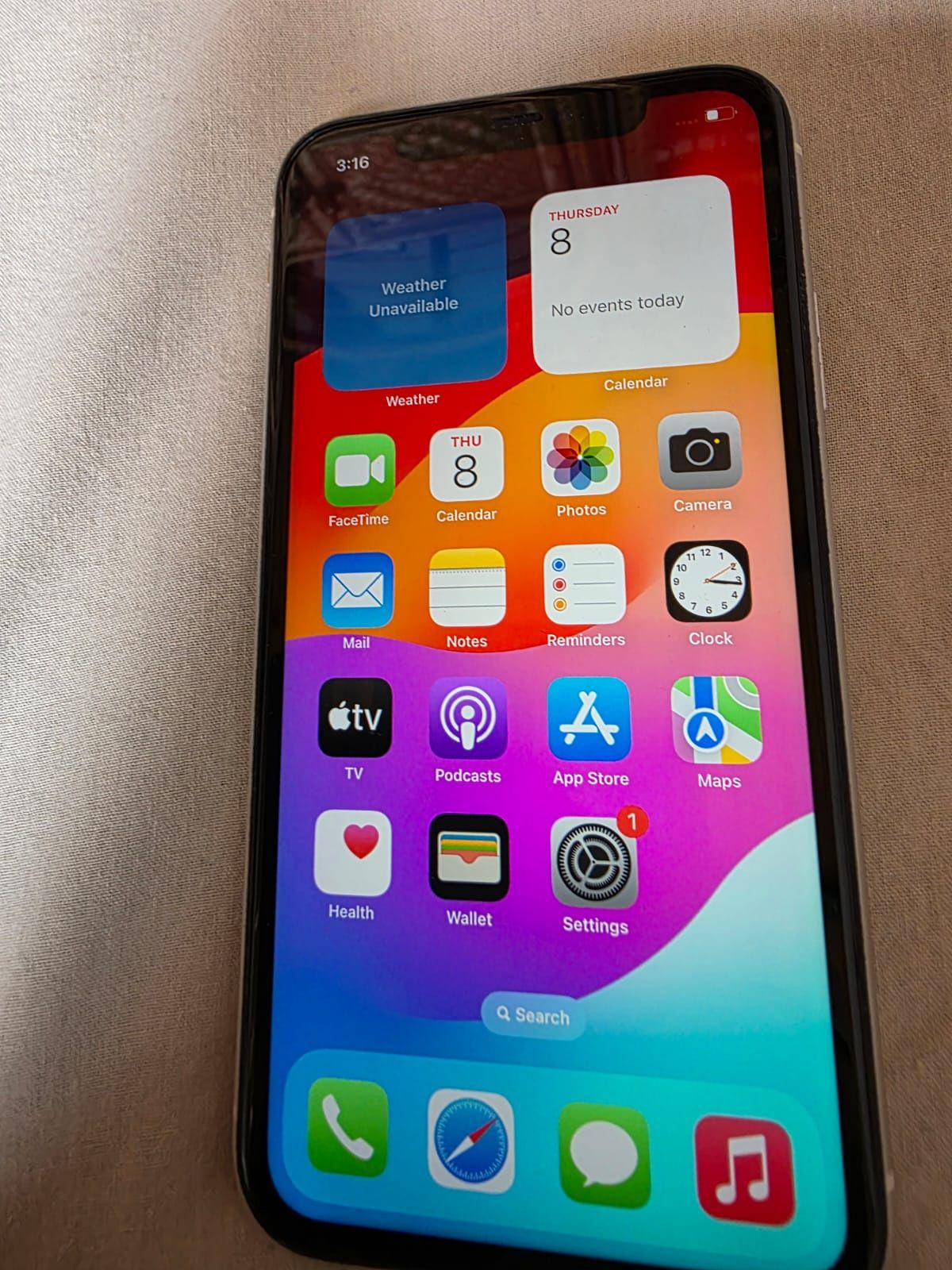 Iphone 11, Samsung S25 Ultra, ONLY 300 BGN, MINT CONDITION!