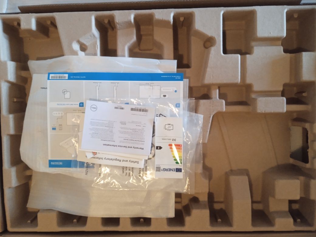 Dell SE3223Q 31.5" 4K Ultra HD Монитор