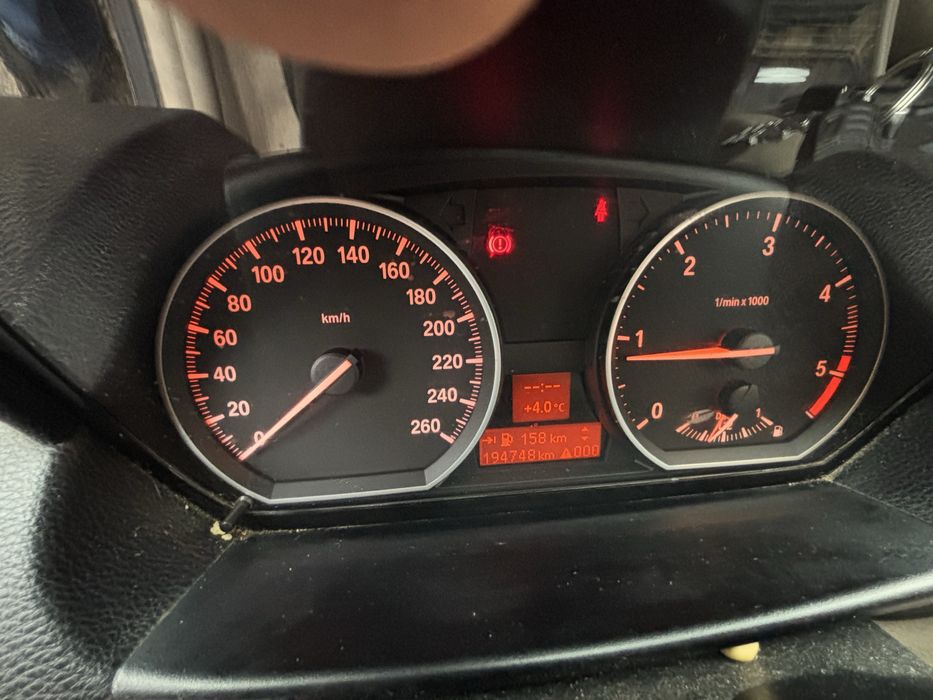 BMW E88 Cabrio 2008 – Prim proprietar, întreținut exemplar