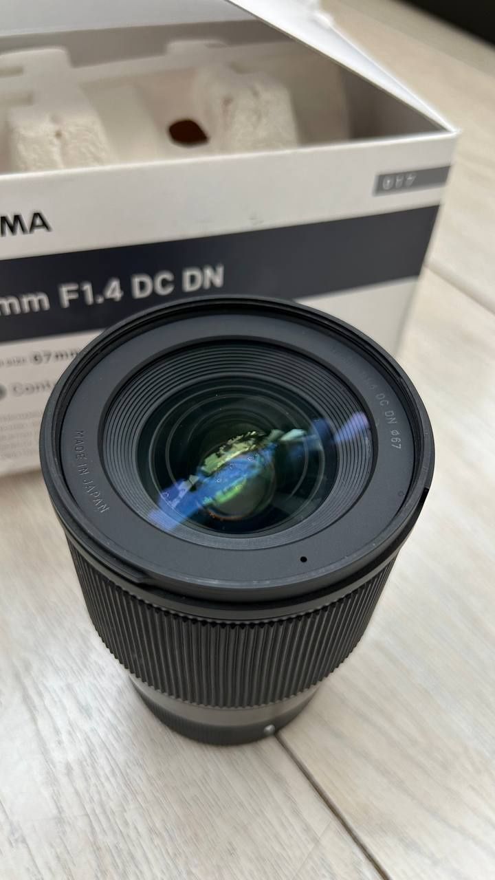 Sigma 16mm f/1.4 DC DN sony e