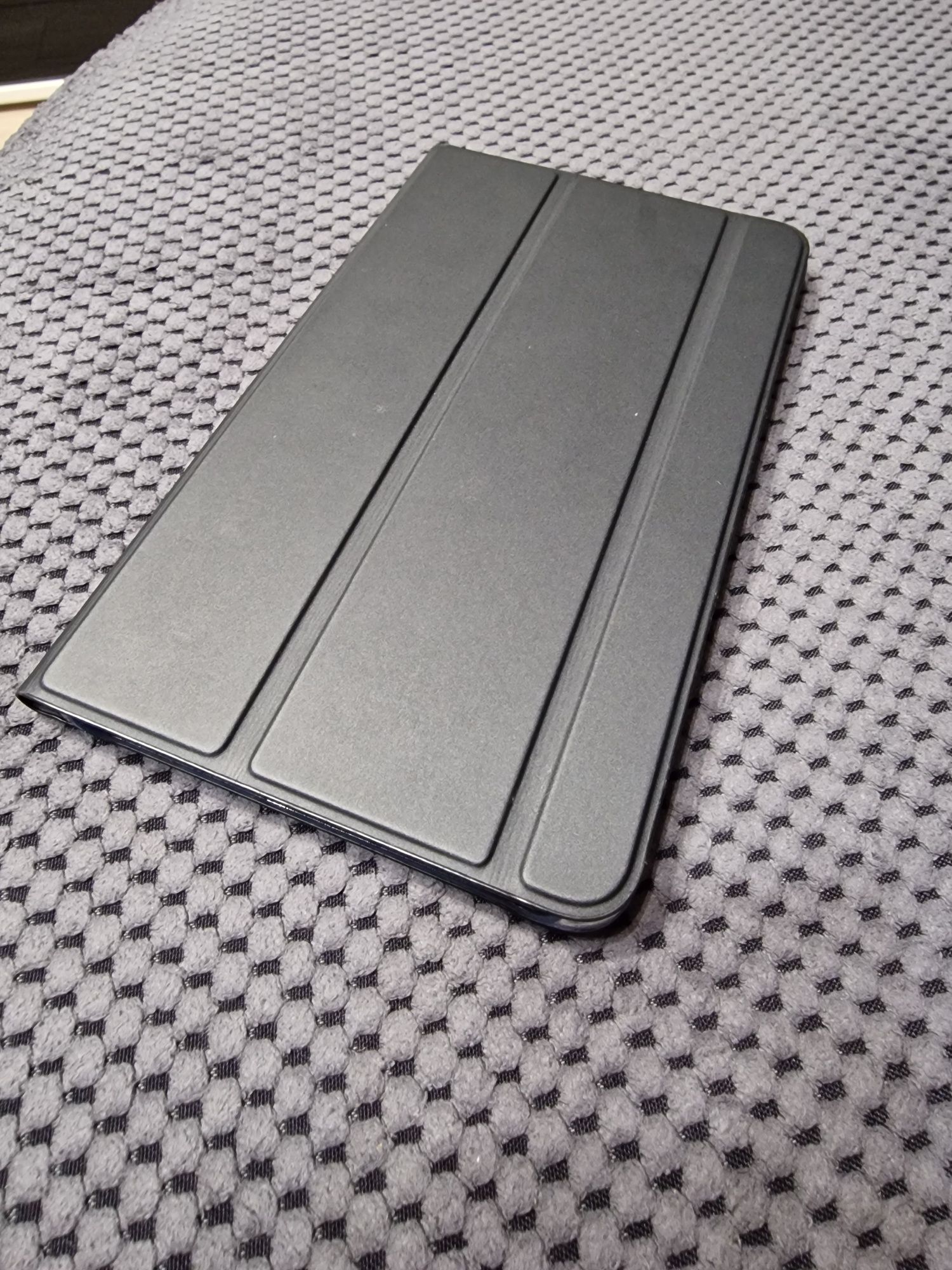 Продавам таблет Samsung Galaxy Tab A6 - LTE SM-T285