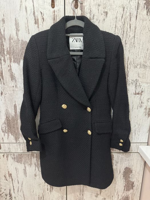 Черно палто Zara