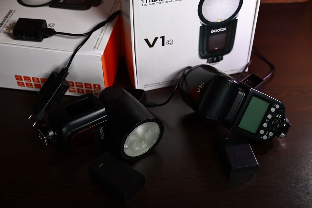 Godox V1 for Canon