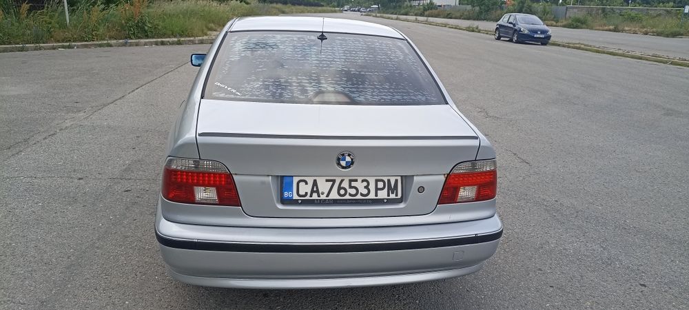 Продавам  BMW e39 520i