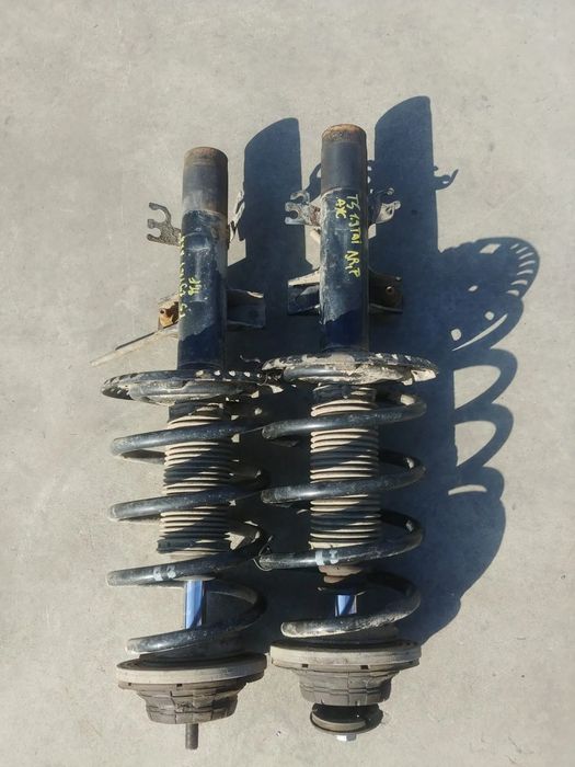 set ansamblu amortizoare cu arcuri fata 1.9 tdi axc vw t5  2003-2008
