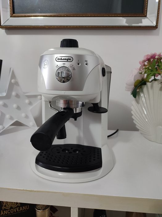 Aparat de cafea DeLonghi nou