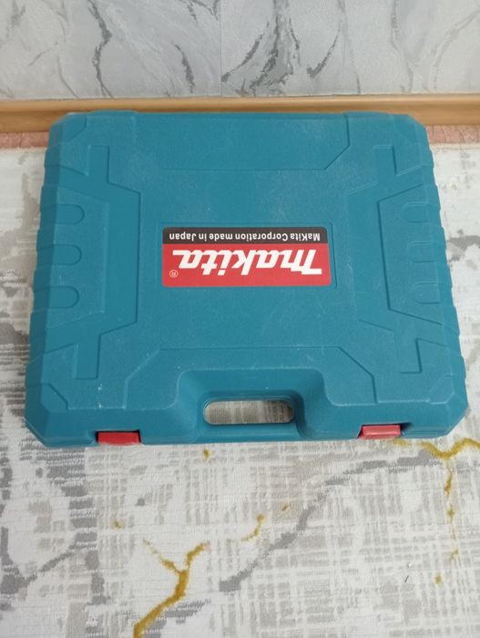 Продам Макита 4. 1