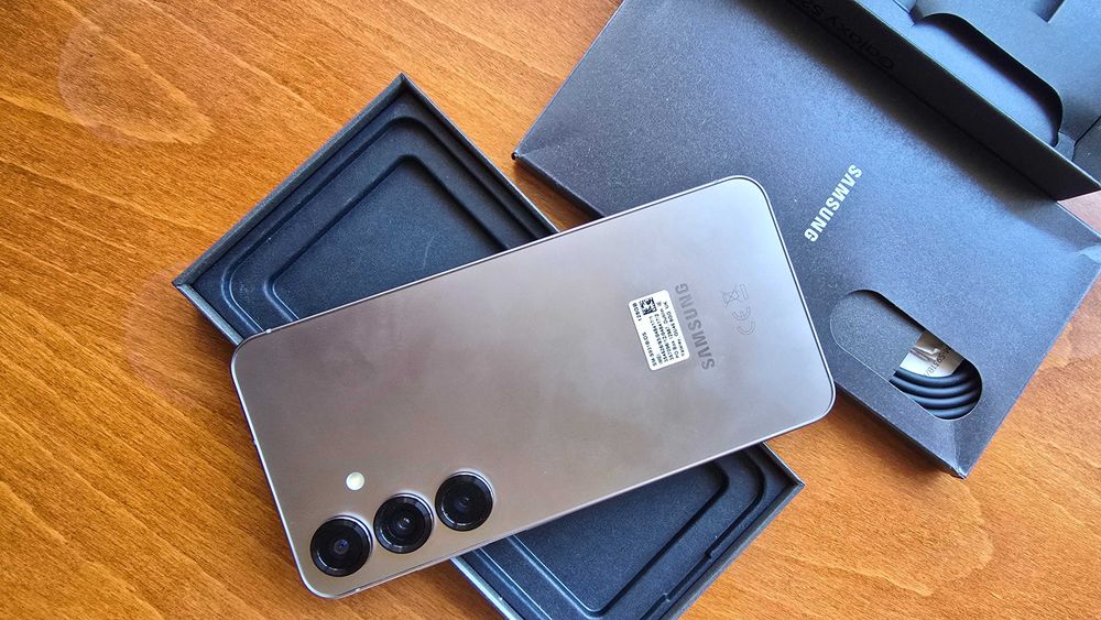 Samsung Galaxy s25 128 gb