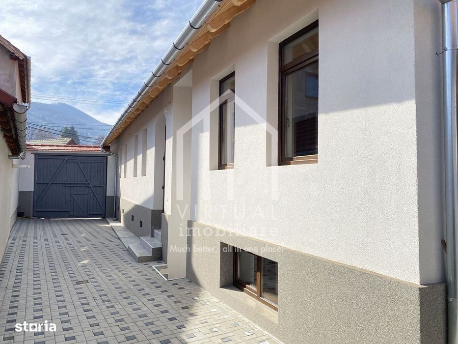 Casa de vanzare in Sibiu, cu 4 camere, curte generoasa