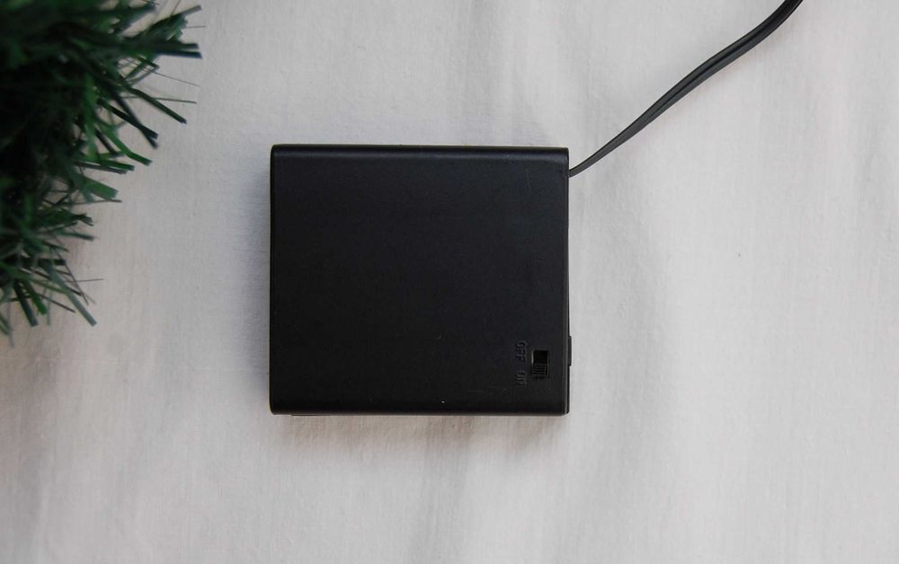 Коледна звезда от борови клонки и ЛЕД светлини