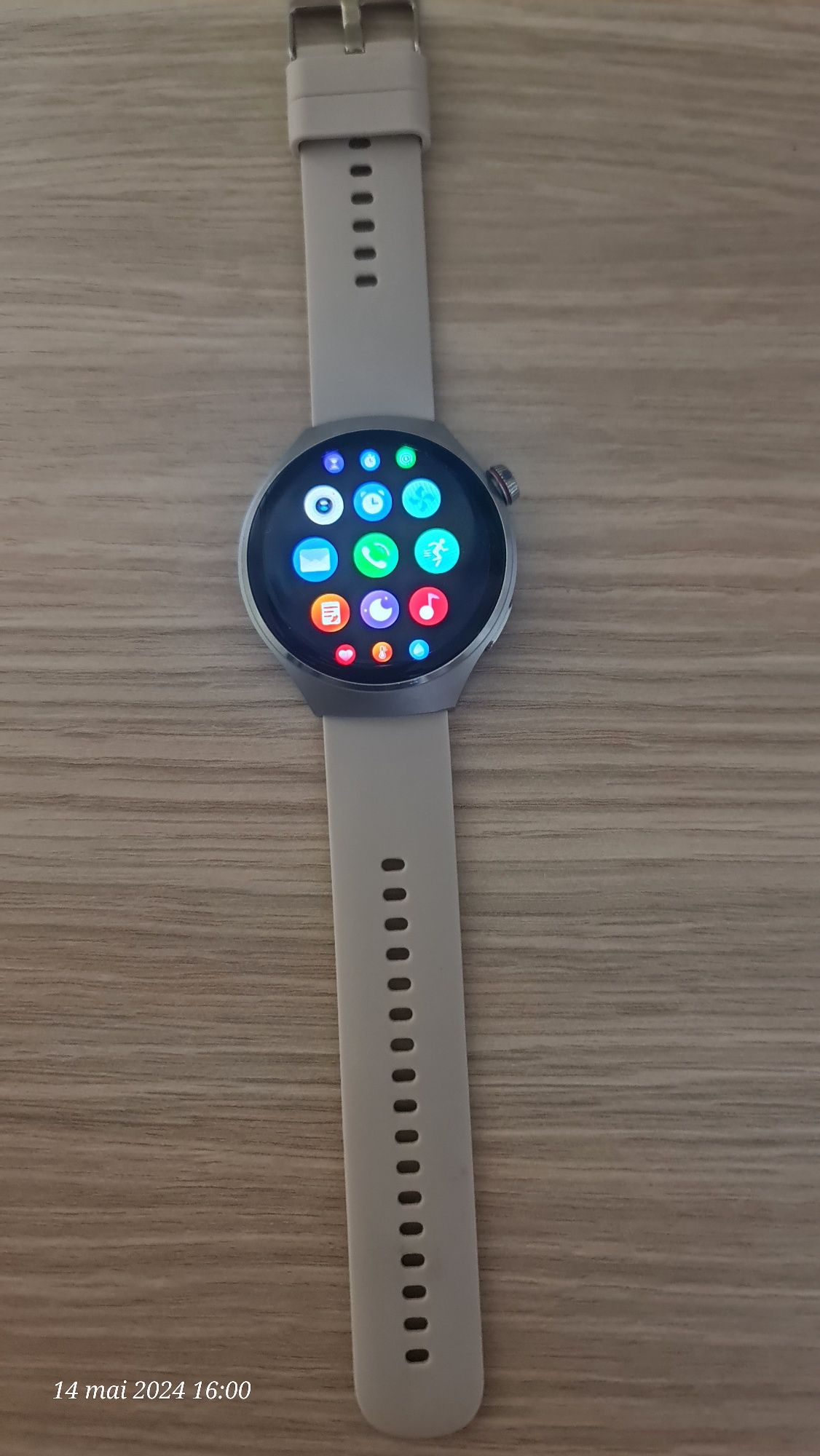 Smartwatch Huawei gt4pro.