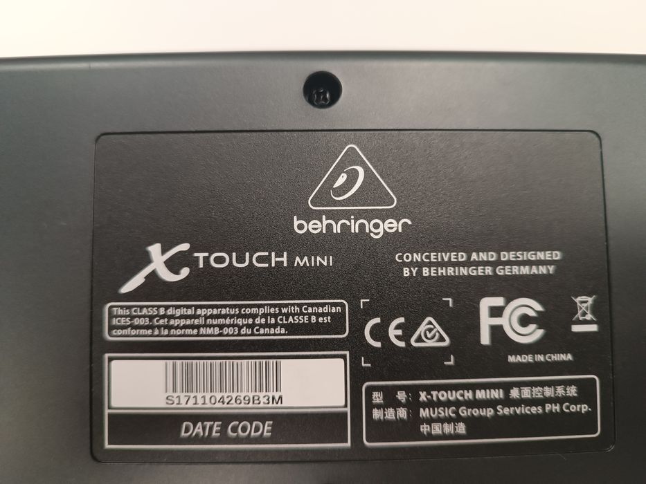 Behringer x touch mini