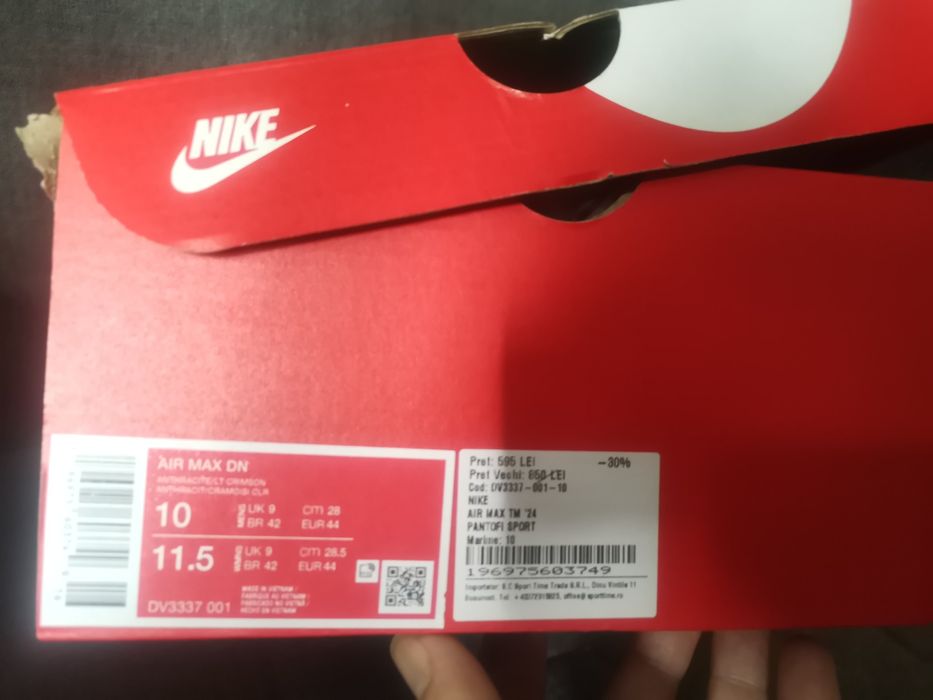 Adidasi Nike max DN noi  mărimea 43/44 originali cu cutia originala