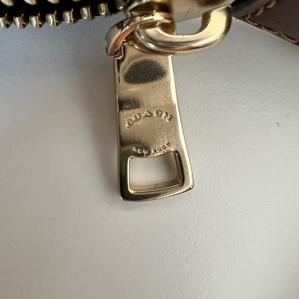 Нова оригинална чанта Coach