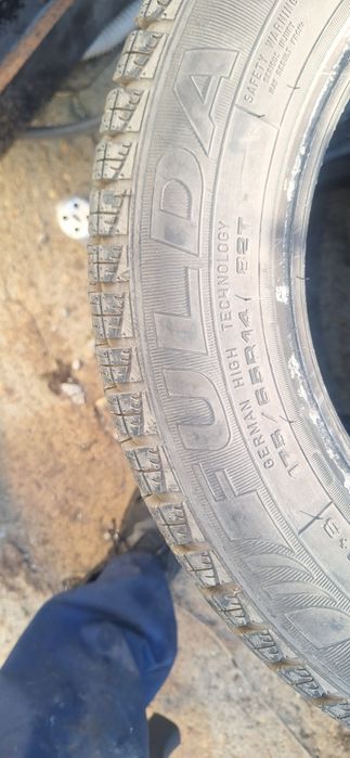 2 комплекта зимни гуми 14ц