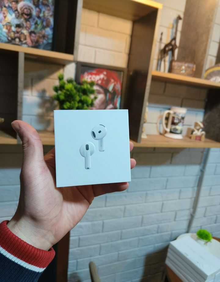 Apple AirPods 4 with Active Noise Cancellation