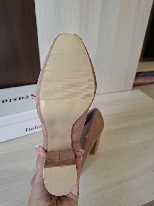 Pantofi dama ca noi
