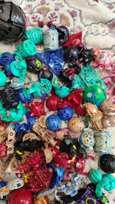 Bakugan/Бакуган колекция от стари и нови модели