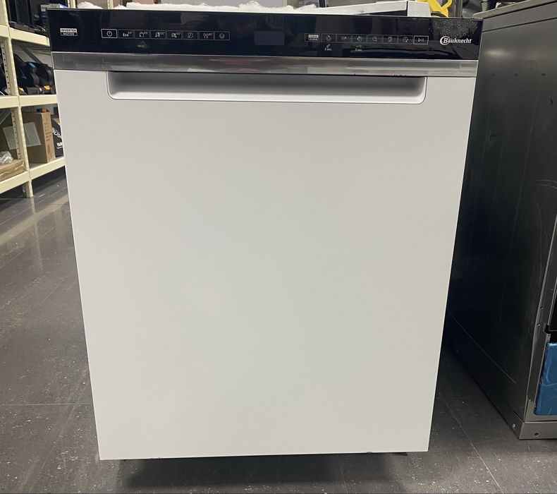 Съдомиялна Bauknecht 60 см.