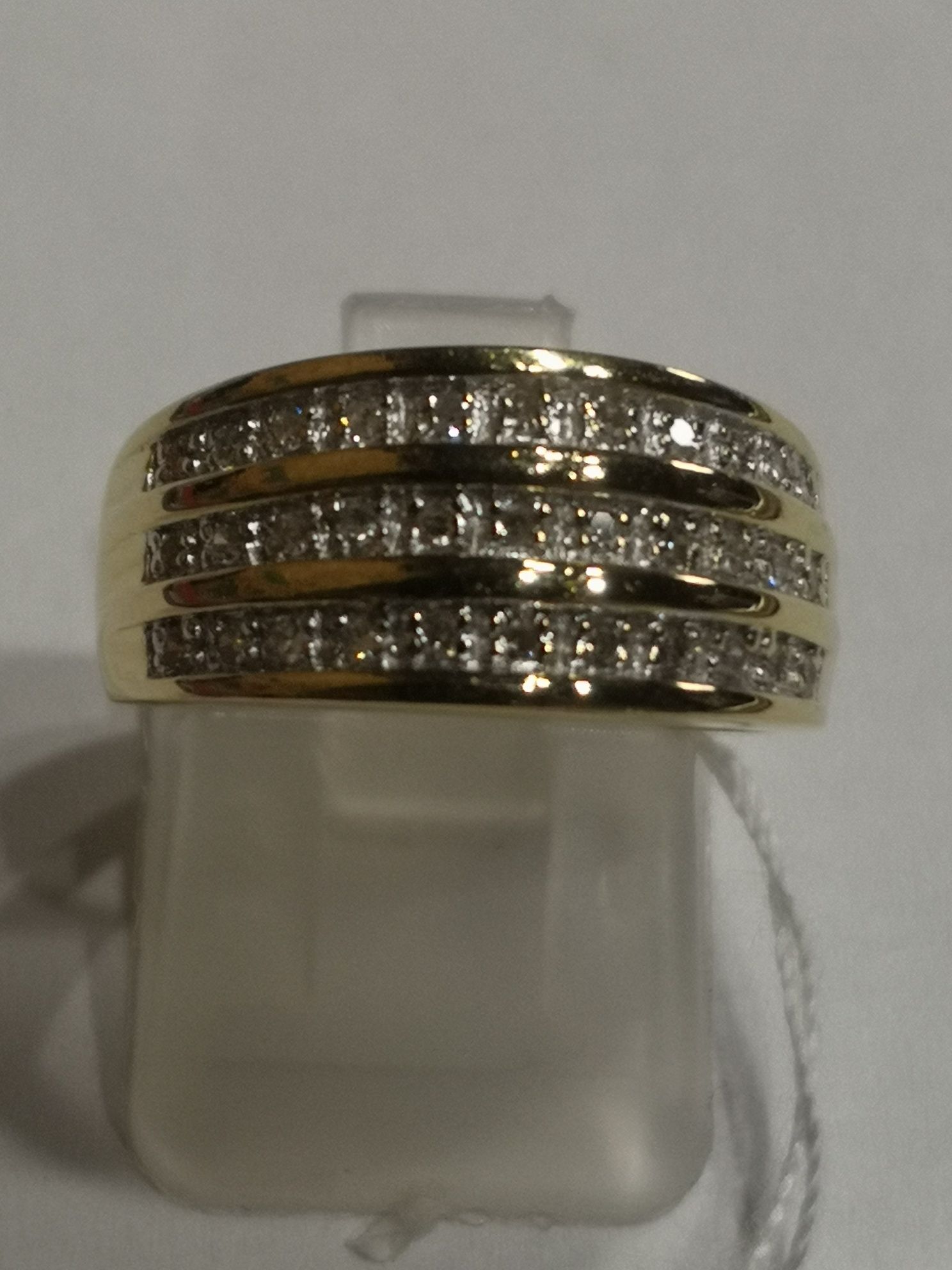 Vind inel din aur 18kt cu diamante 0,36ct