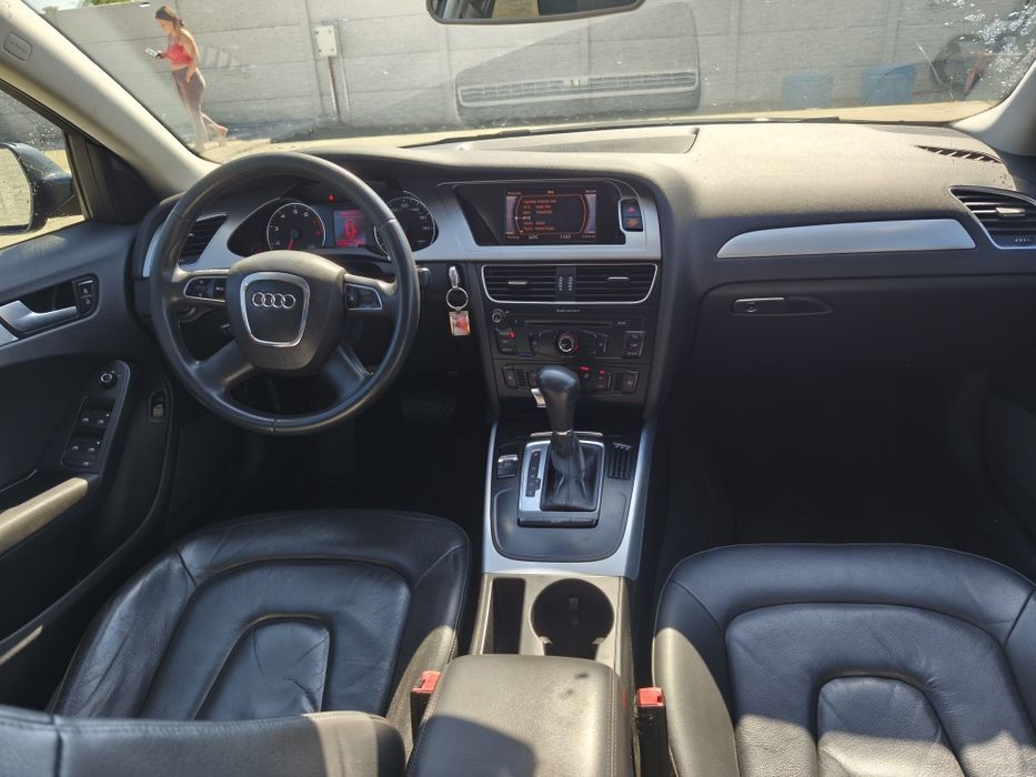 Vand Audi A4 b8 automat!