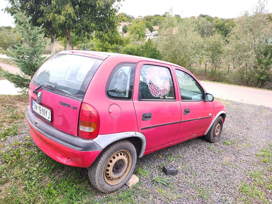 Opel Corsa B 1.4 benzina numai pornește