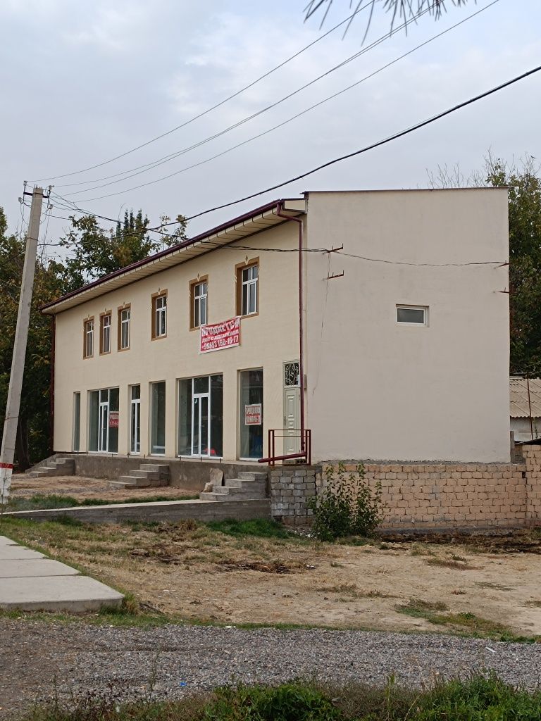 Продаётся дом с магазином Янгибазаре